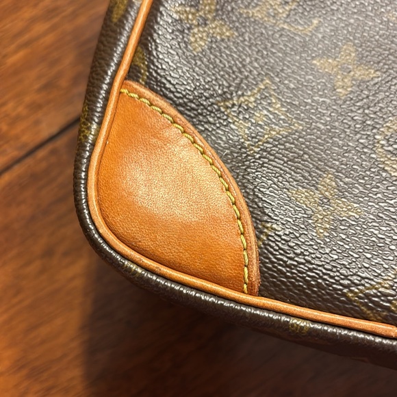 Louis Vuitton Monogram Amazon Crossbody COA - Picture 13 of 14